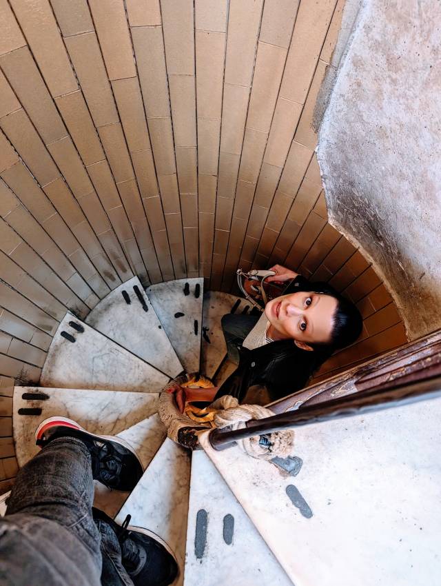 Szent Péter-bazilika kupolájába veuető lépcső - Come With Me Blog