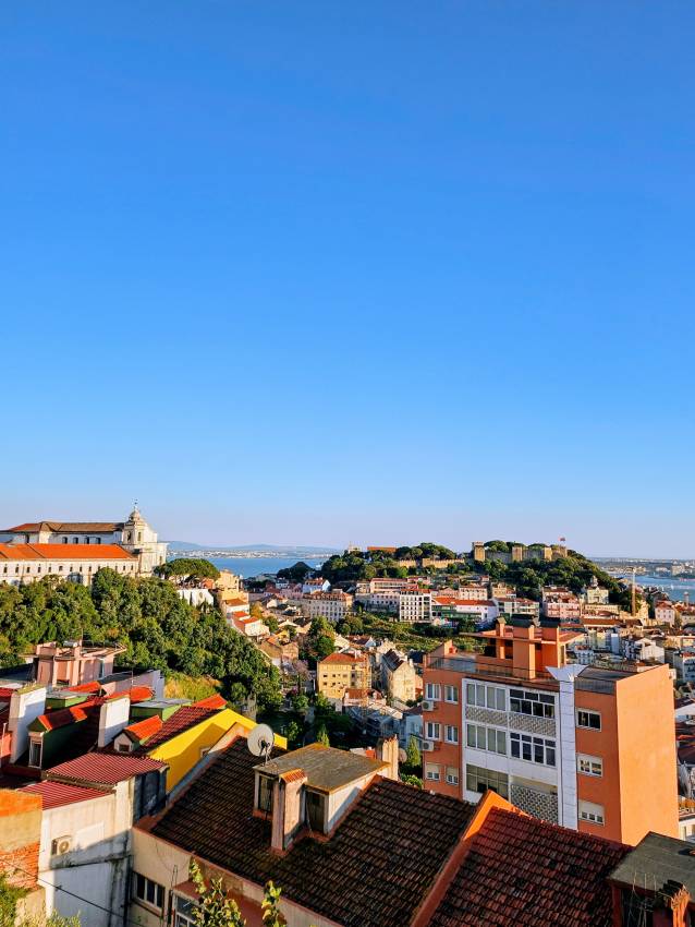 Kilátás a lisszaboni miradourokról