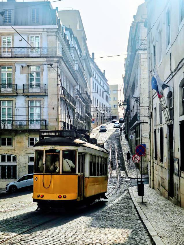 Sárga villamos Lisszabonban