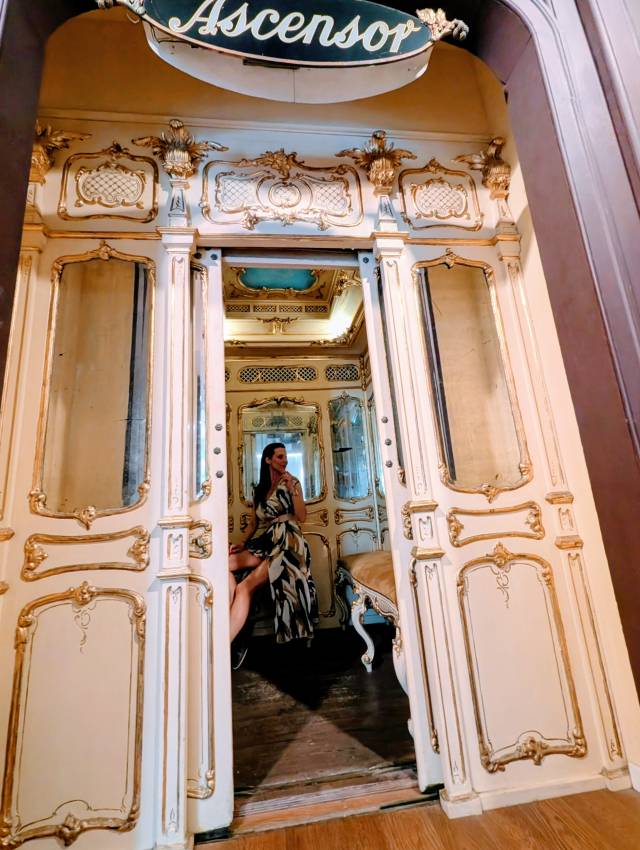 Az első lift Lisszabonban