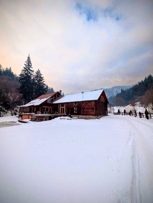 Havas ház Gyergyószentmiklóson, Erdélyben