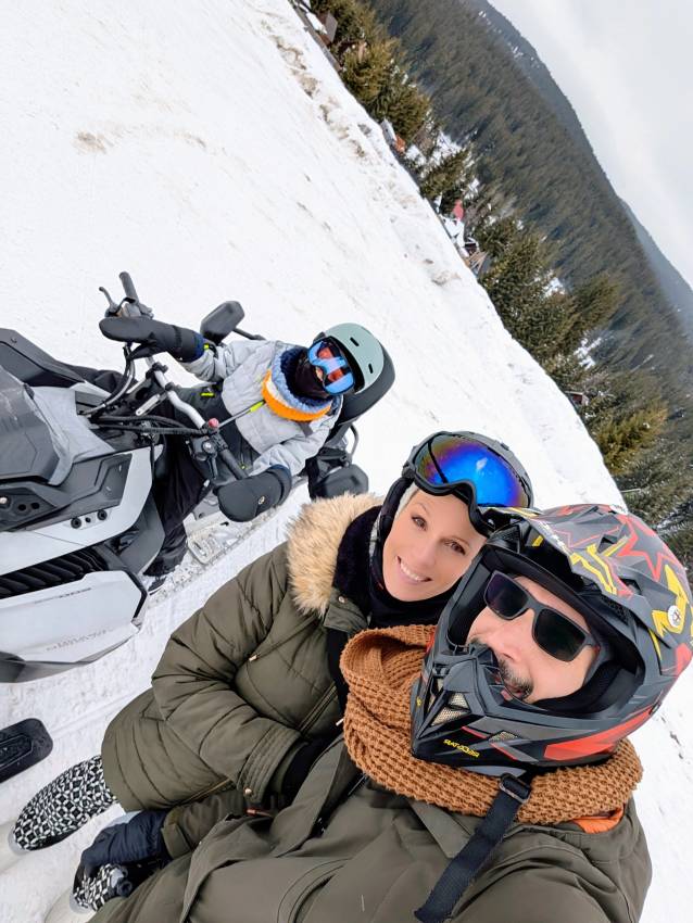 Családi hószántúra Erdélyben